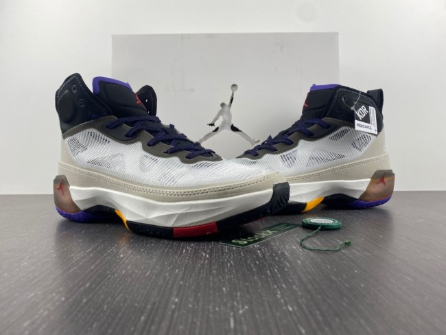 AIR JORDAN 37 'LIGHT BONE' SKU DD6958-060