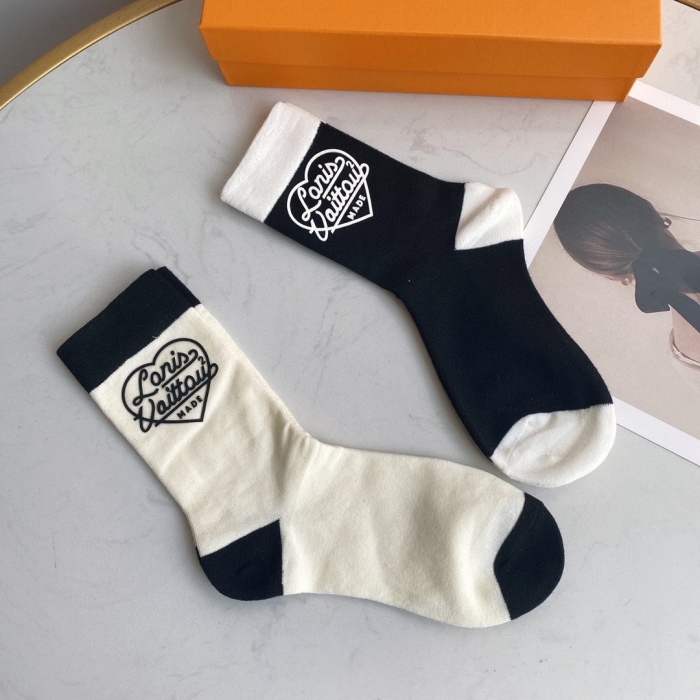 Socks 2pairs