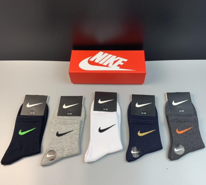 Socks 5 pairs