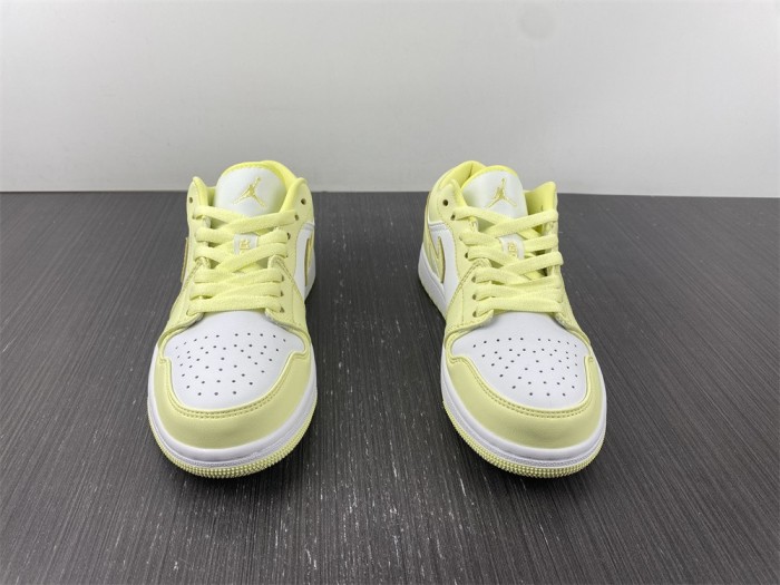 Air Jordan 1 Low
