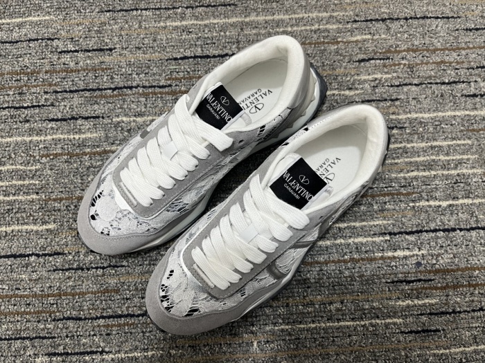 Men Women 𝑉*𝐴𝐿𝐸𝑁𝑇𝐼𝑁𝑂 Top Sneakers