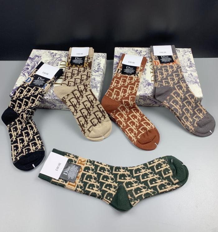 Socks 5 pairs