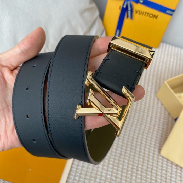 L*ouis V*uitton Belts Top Quality604