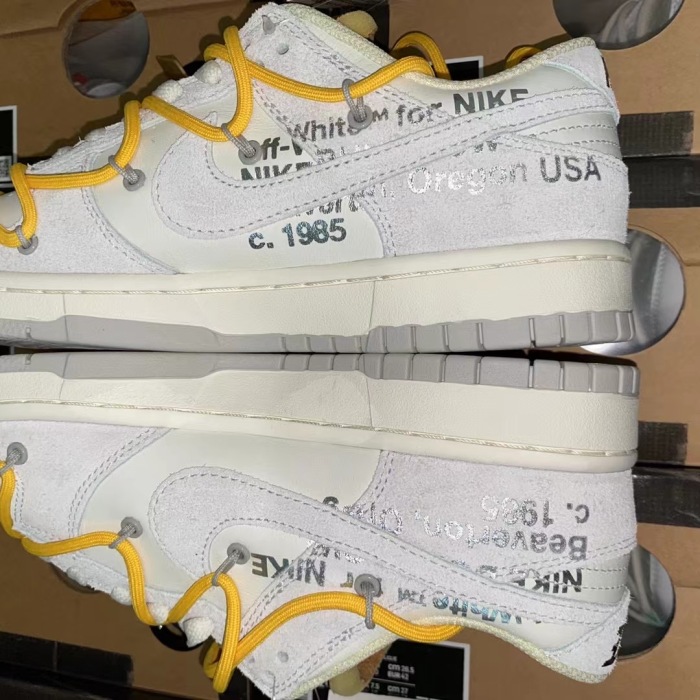 O*ff-W*hite x Nike Dunk Low