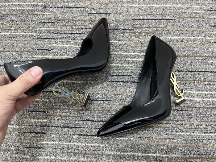 Women Y*SL Top Pumps