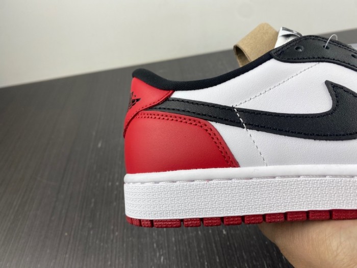 Air Jordan 1 OG High Black Toe 555088-125