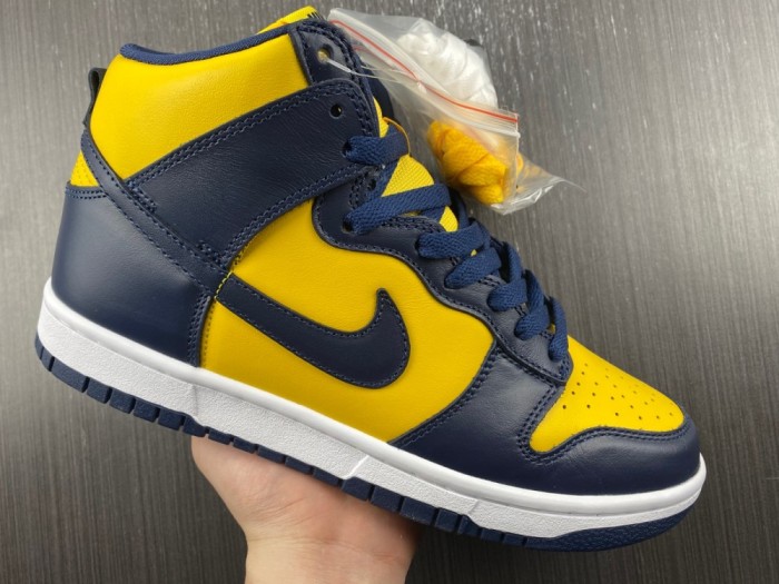 Nike SB Dunk High CZ8149-700