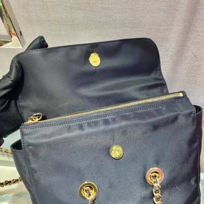 P*rada Bag Top Quality 25*21*5CM