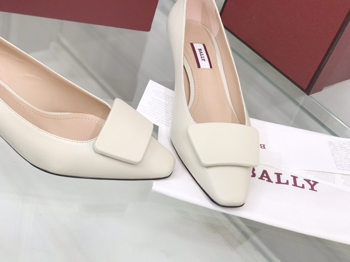Women B*ally Top Sandals