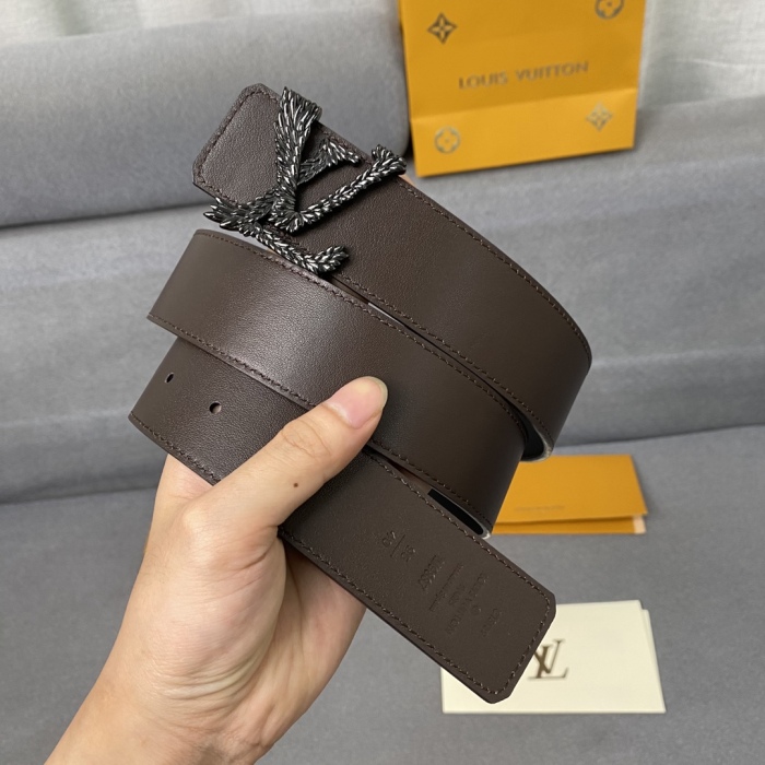 L*ouis V*uitton Belts Top Quality700