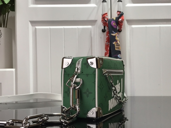 L*ouis V*uitton Top Bag 18.5*13*8cm