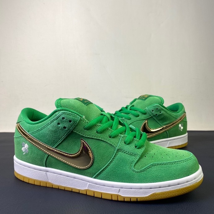 Nike SB Dunk Low