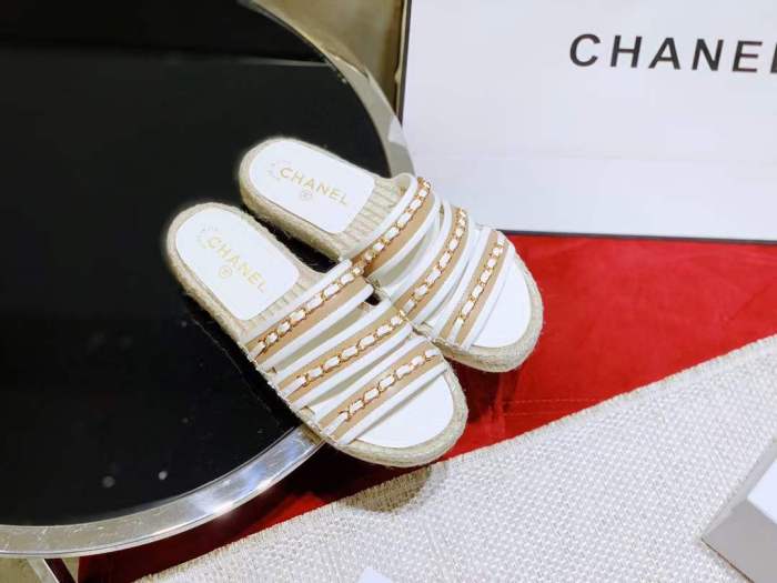 Women C*hanel Top Slippers