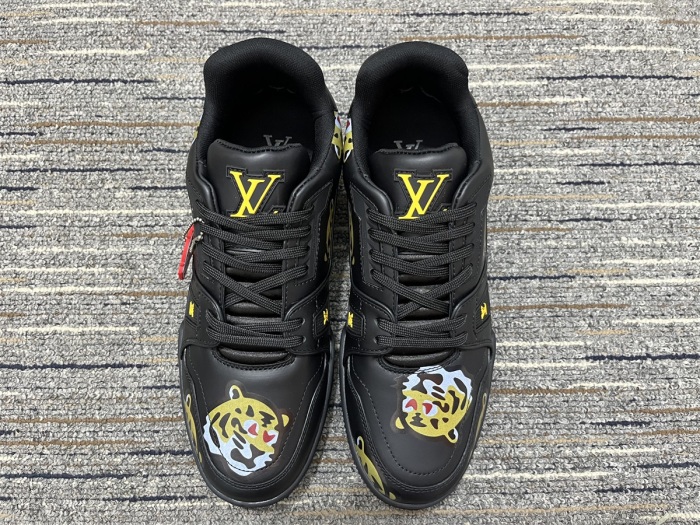Men L*ouis V*uitton Top Sneakers
