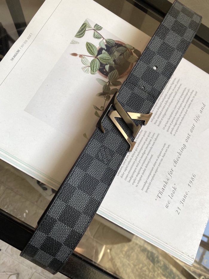 L*ouis V*uitton Belts Top Quality679