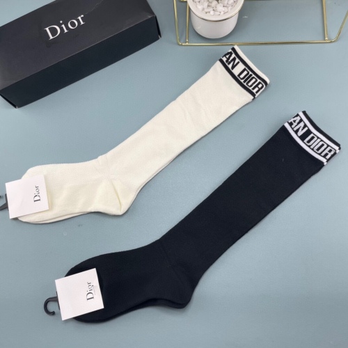 Socks 2 pairs