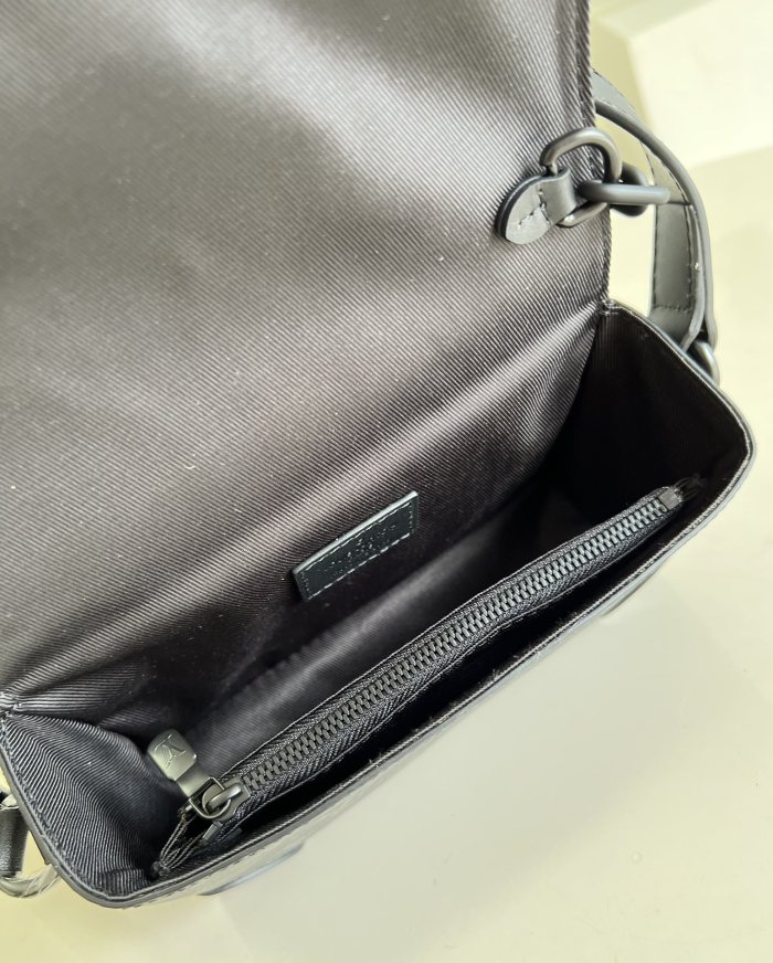 L*ouis V*uitton Top Bag 18*11*6.5CM