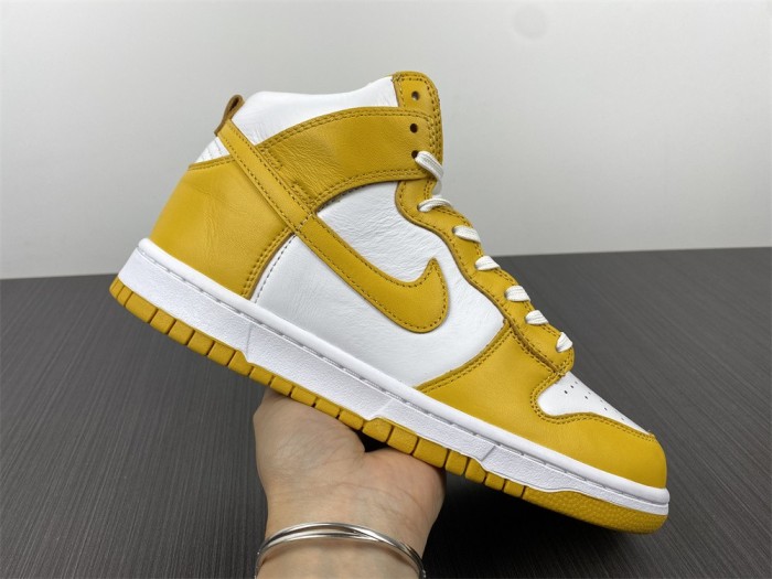 Nike SB Dunk High Dark Sulfu DD1869-106