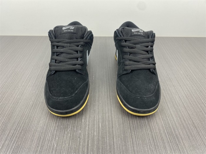 Nike SB Turns Back the Clock and Reveals a Dunk Low Fog Colorway