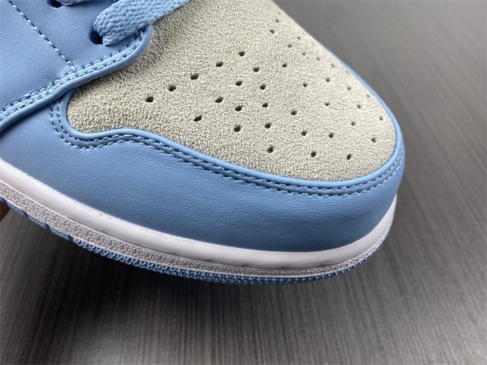 Air Jordan 1 Low