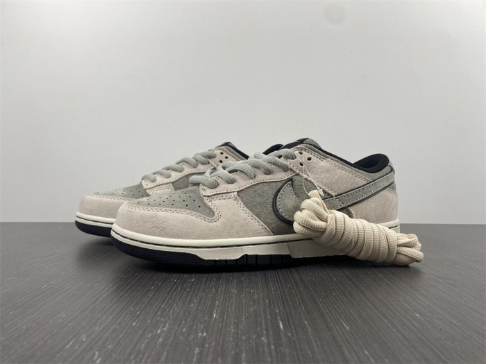 Nike SB Dunk Low