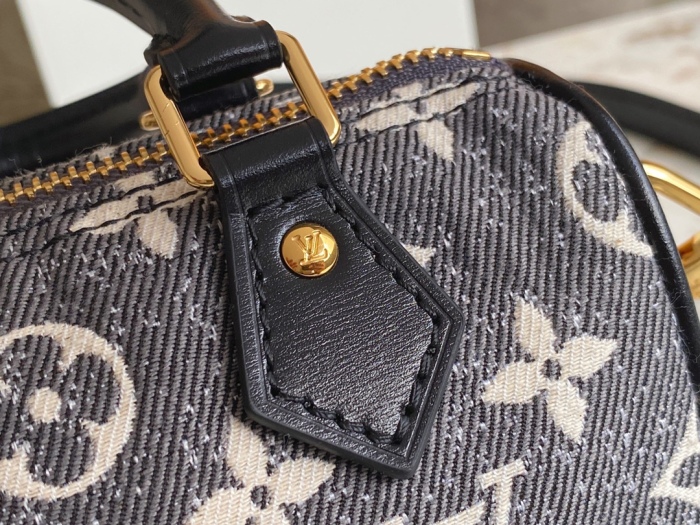 L*ouis V*uitton Top Bag 16*11*9CM
