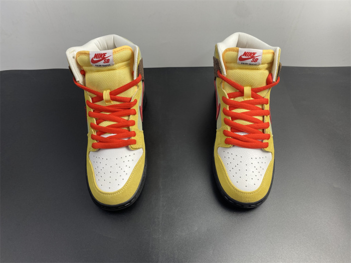Nike SB Dunk High CZ2205-700