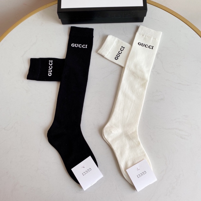 Socks 2pairs