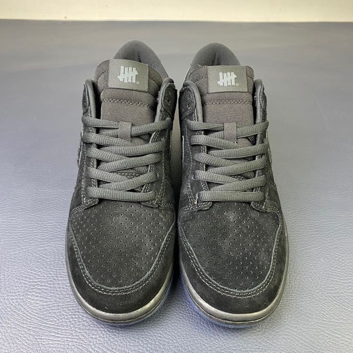Nike SB Dunk Low