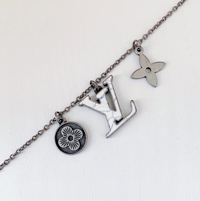 Necklace009