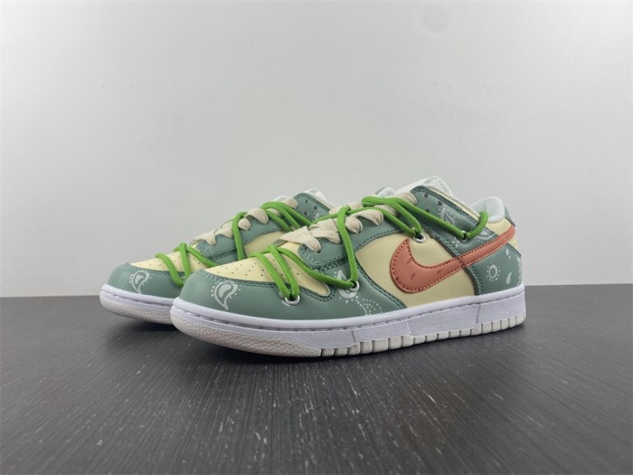Dunk Low DH9765-100