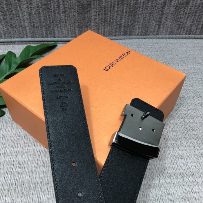 L*ouis V*uitton Belts Top Quality757
