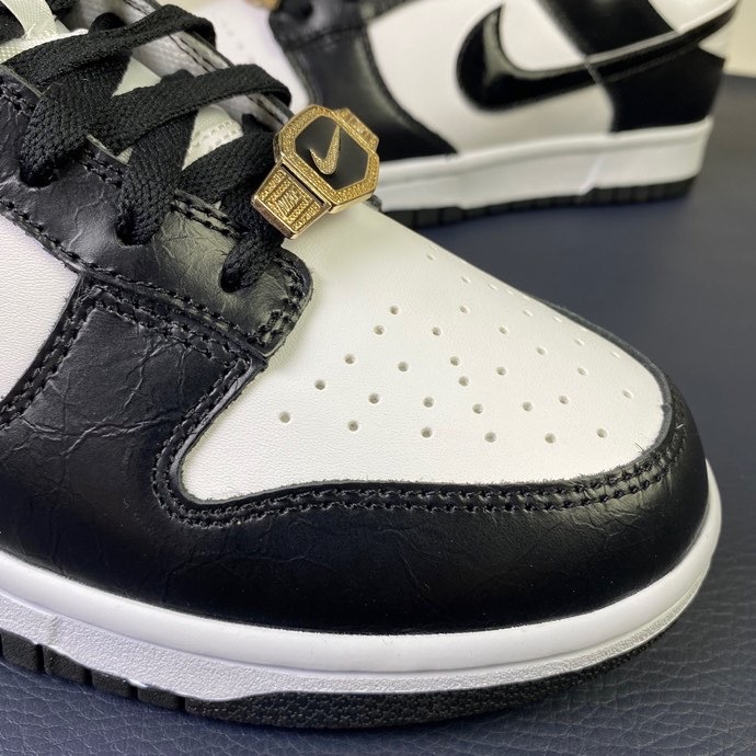 Nike Dunk Low World Champ DR9511-100