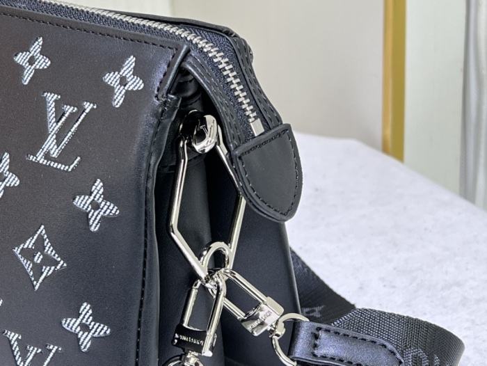 L*ouis V*uitton Top Bag 26*20*12cm