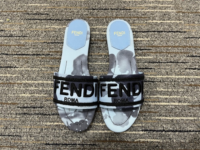 Women F*endi Top Sandals