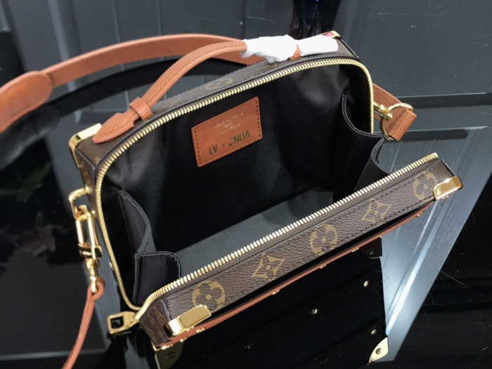 L*ouis V*uitton Top Bag 21.5*15*7cm