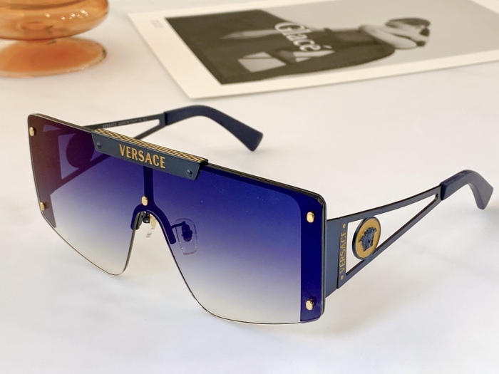 V*ersace Glasses Top