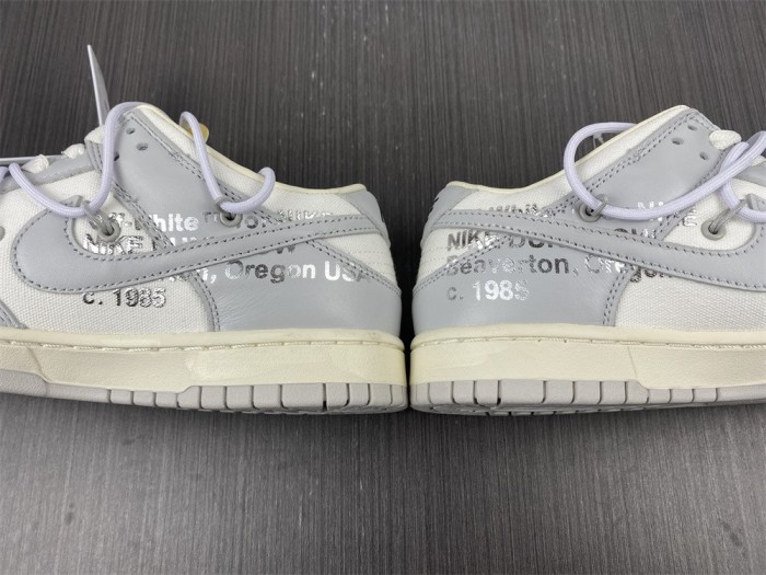 O*ff-W*hite x Nike Dunk Low