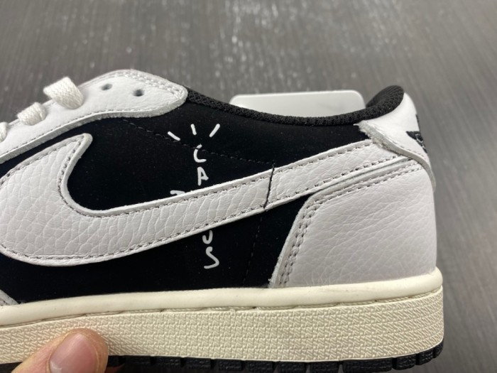 T*ravis S*cott x Air Jordan 1 Low OG