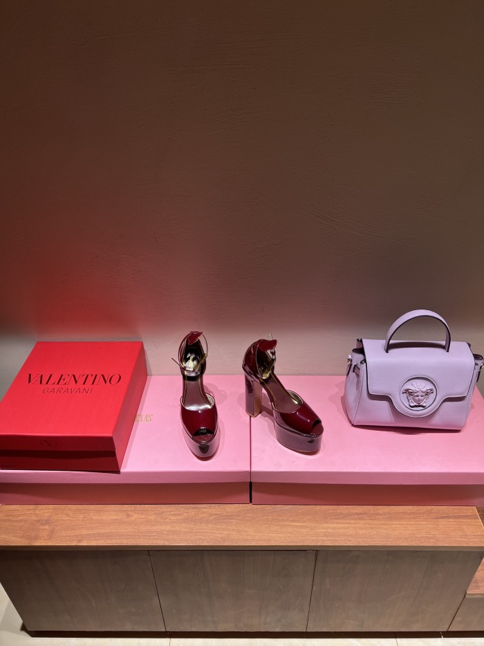 Women V*alentino Top Sandals