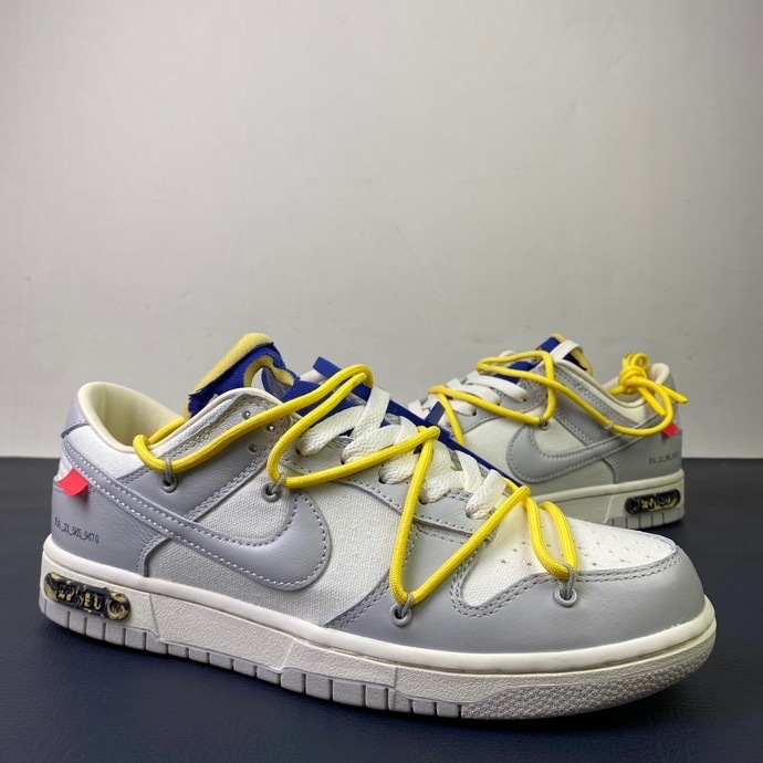 O*ff-W*hite x Nike Dunk Low