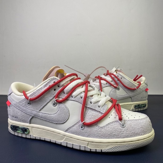 O*ff-W*hite x Nike Dunk Low