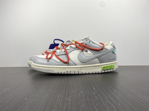 O*ff-W*hite x Nike Dunk Low