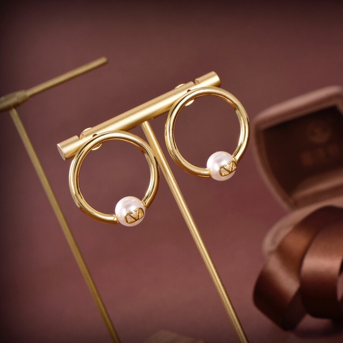 Earrings001