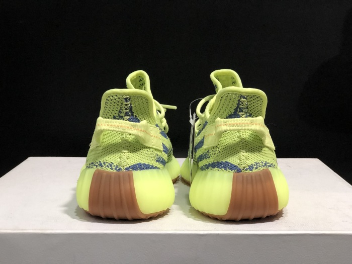 Yeezy Boost 350 V2 Semi Frozen Yellow B37572