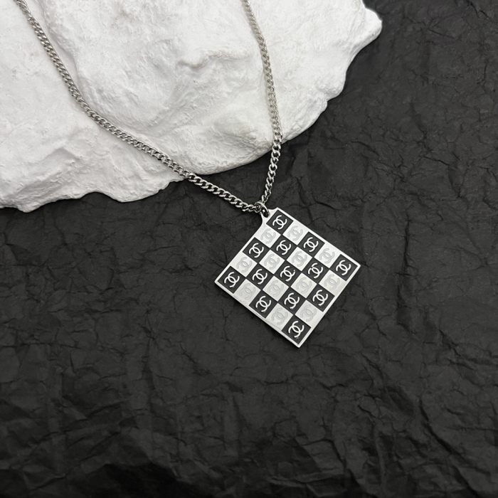 Necklace008