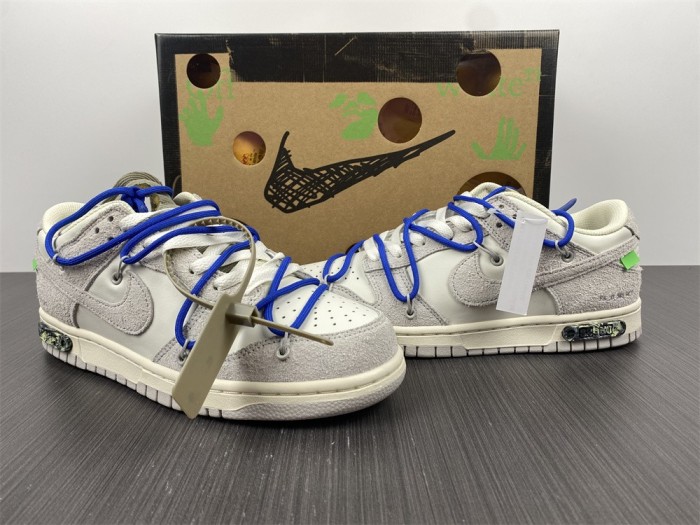 O*ff-W*hite x Nike Dunk Low