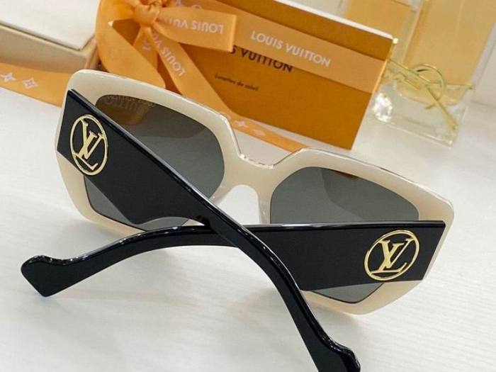 Top Quality L*ouis V*uitton Glasses