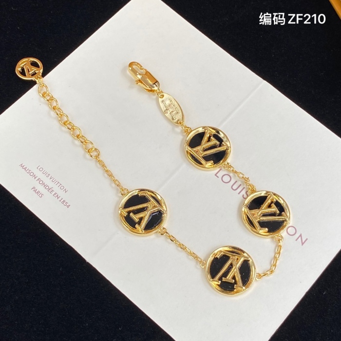 Necklace001