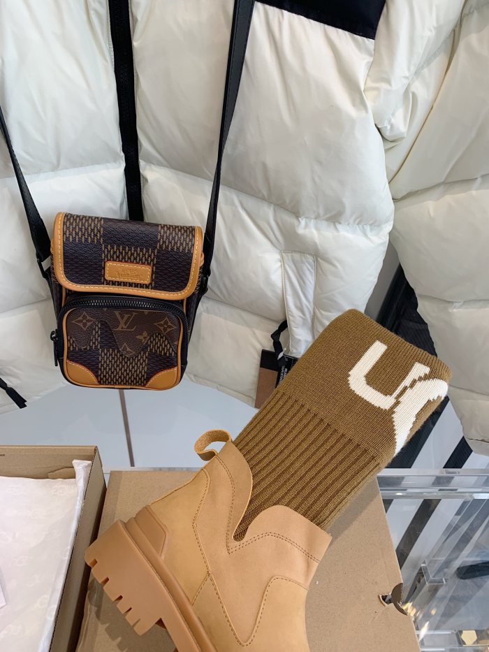 Women U*GG Top Sneaker